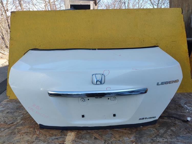Крышка багажника Хонда Легенд в Тулуне 50805
