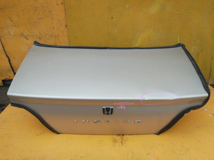 Крышка багажника Хонда Инспаер в Тулуне 555121