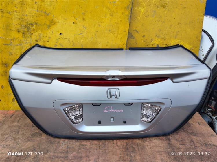 Крышка багажника Хонда Инспаер в Тулуне 652201